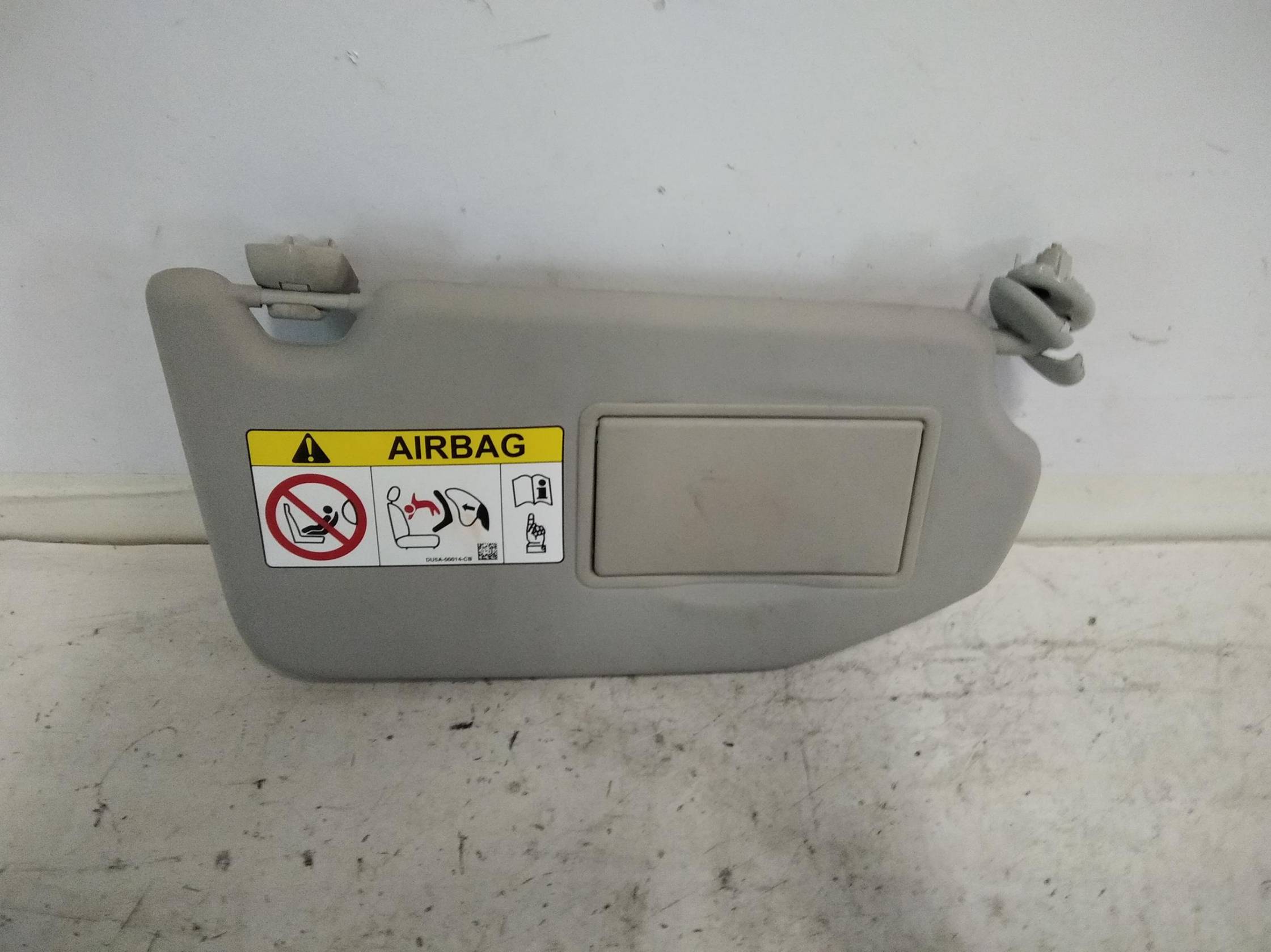 Aletta parasole parabrezza dx.